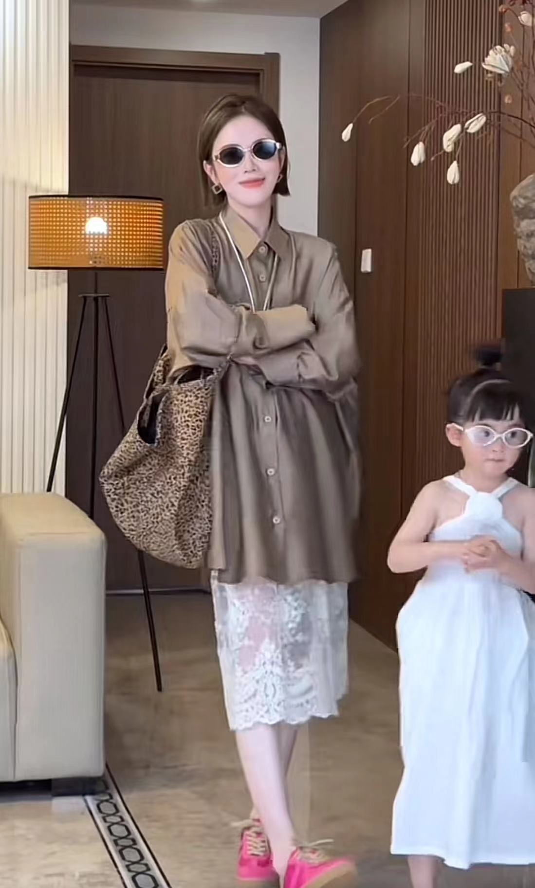 Autumn New Design Oversized Shirt and Lace Skirt Set - Image 2